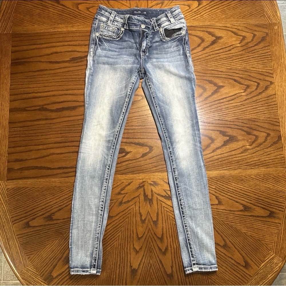 Miss Me Women's Mid-Rise Jeans, Size 29 Washed Denim Blue